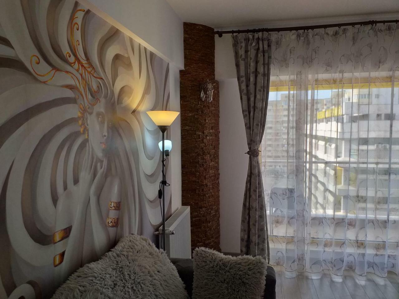 Downtown "Rendez-Vous" Luxury Apartment Bacău Exterior photo